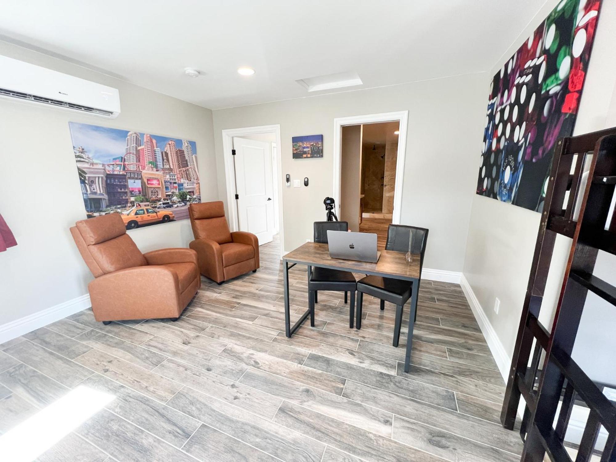 Lux Private Home - Pool, Billiards, 8 Smart Tvs, Board Games, Cotton Bedding - The Stone Sanctuary At Mccullough Hills Trailhead Las Vegas Bagian luar foto