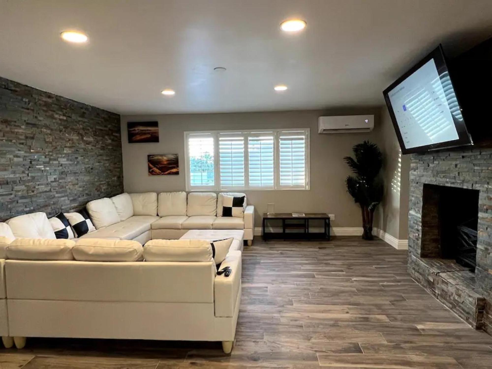 Lux Private Home - Pool, Billiards, 8 Smart Tvs, Board Games, Cotton Bedding - The Stone Sanctuary At Mccullough Hills Trailhead Las Vegas Bagian luar foto